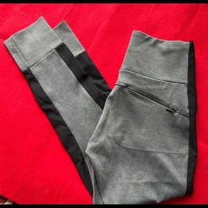 NWOT Athleta Jogger Leggings. Size Small